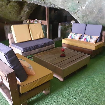 Esprit Troglo Villa Beaumont-en-Veron Bagian luar foto